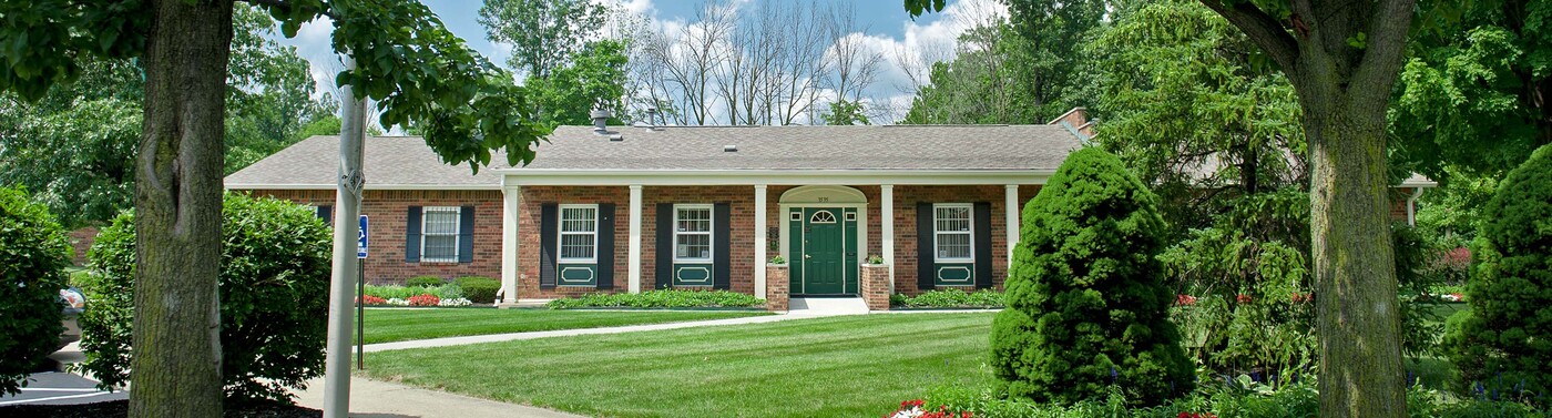 Carriage House in Columbus, OH - Foto de edificio