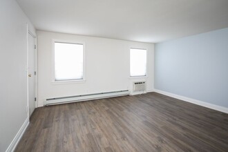1347 Millersport Hwy in Amherst, NY - Building Photo - Building Photo