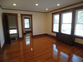 64 Palfrey Rd in Belmont, MA - Building Photo - Building Photo