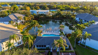 2120 Cay Lagoon Dr in Naples, FL - Building Photo - Building Photo