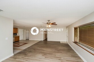 555 La Veta Dr in Melbourne, FL - Building Photo - Building Photo