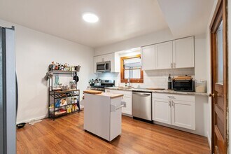 146 Lincoln Ave in Millvale, PA - Foto de edificio - Building Photo