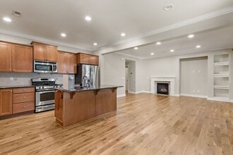 13728 33rd Dr SE in Mill Creek, WA - Building Photo - Building Photo