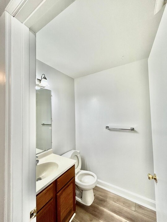 4104 Ogden St-Unit -A in Philadelphia, PA - Building Photo