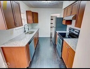 8500 N Meridian St in Indianapolis, IN - Building Photo - Building Photo