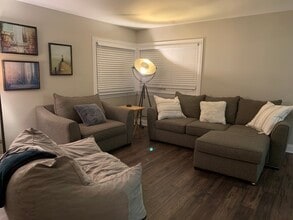 436 N Gerard Ave in Villa Park, IL - Building Photo - Building Photo