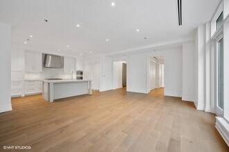 435 N Michigan Ave in Chicago, IL - Building Photo - Building Photo