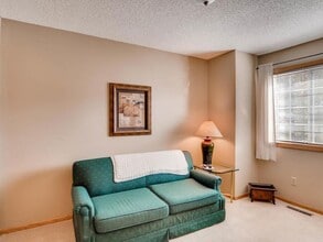 10906 Oregon Ave S in Bloomington, MN - Building Photo - Building Photo