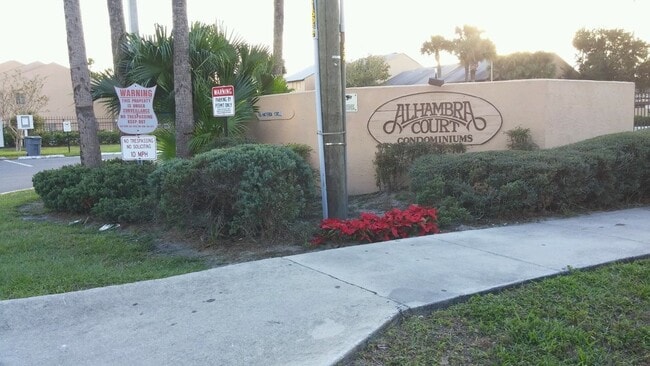 property at 5225 Via Hacienda Cir