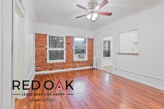 849 S Oxford Ave, Unit 204 in Los Angeles, CA - Foto de edificio - Building Photo