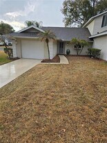 8701 Village Green Blvd in Clermont, FL - Building Photo