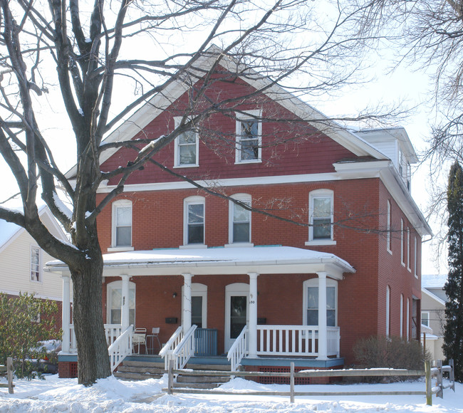 600-602 S Pugh St in State College, PA - Foto de edificio - Building Photo