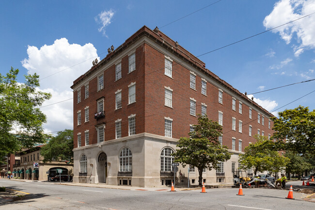 The Lafayette in Savannah, GA - Building Photo - Building Photo