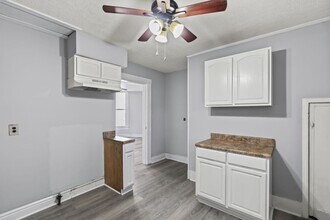 2733 Dumesnil St in Louisville, KY - Building Photo - Building Photo