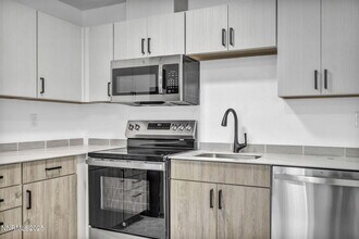 1642 York Wy in Sparks, NV - Building Photo - Building Photo