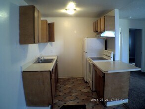 150 Cliff House Rd, Unit 2 in Walker Lake, NV - Foto de edificio - Building Photo