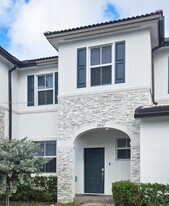 2437 NW 119th St in Miami, FL - Building Photo