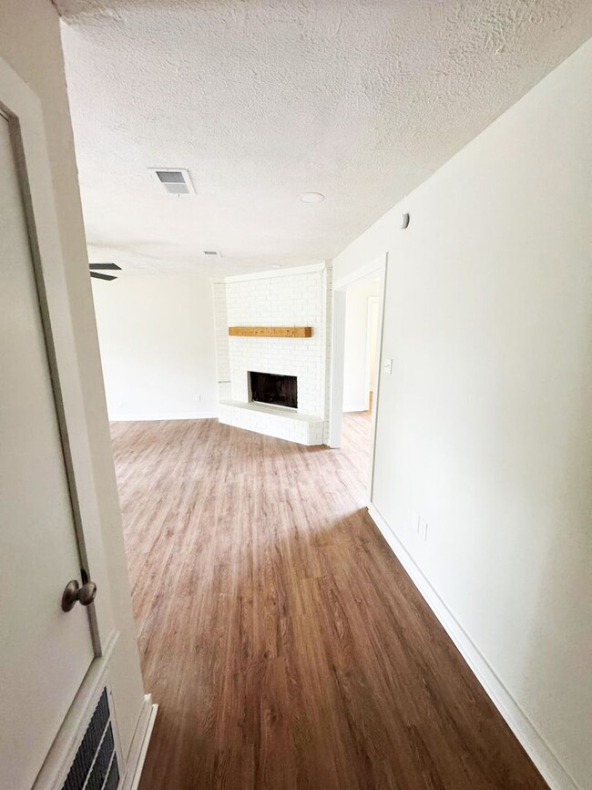 property at 654 Briarcliff Cir
