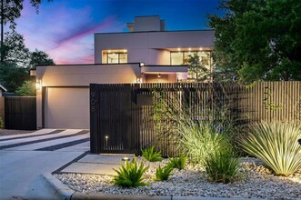 908 Columbus St in Austin, TX - Building Photo - Building Photo