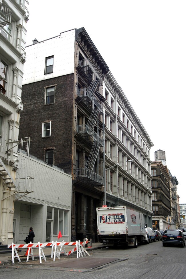 78 Grand St