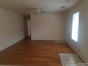 8017 Maverick Climb in San Antonio, TX - Building Photo - Building Photo