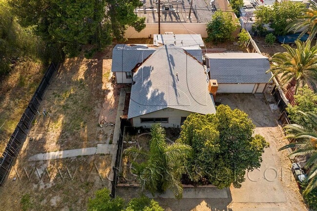 419 N Main St in Lake Elsinore, CA - Building Photo - Building Photo