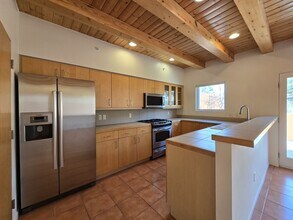613 Avenida Celaya in Santa Fe, NM - Building Photo - Building Photo
