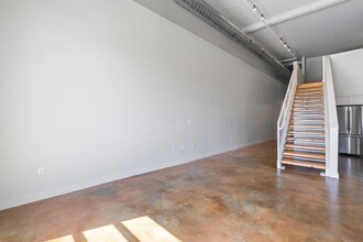 1601 E Cesar Chavez St in Austin, TX - Building Photo - Building Photo