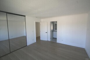23376 Via San Miguel in Aliso Viejo, CA - Building Photo