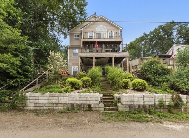 property at 5307 Dickson Rd