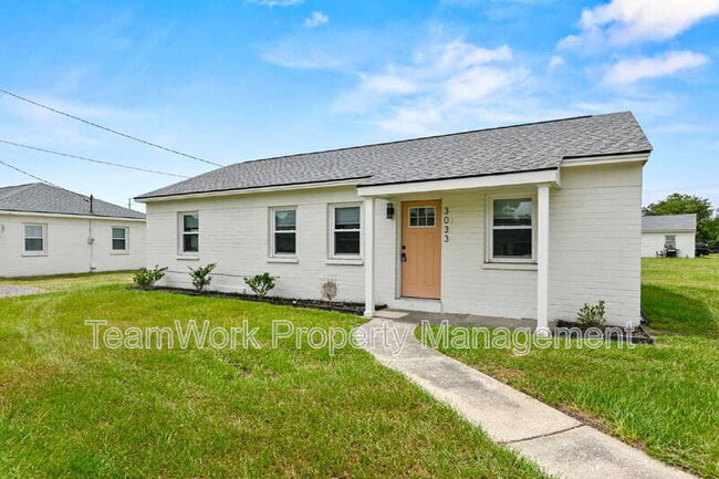 3033 Azalea Dr in North Charleston, SC - Building Photo - Building Photo
