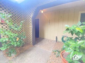 19056 Lomita Ave in Sonoma, CA - Building Photo