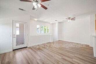 26355 Arboretum Way in Murrieta, CA - Building Photo - Building Photo