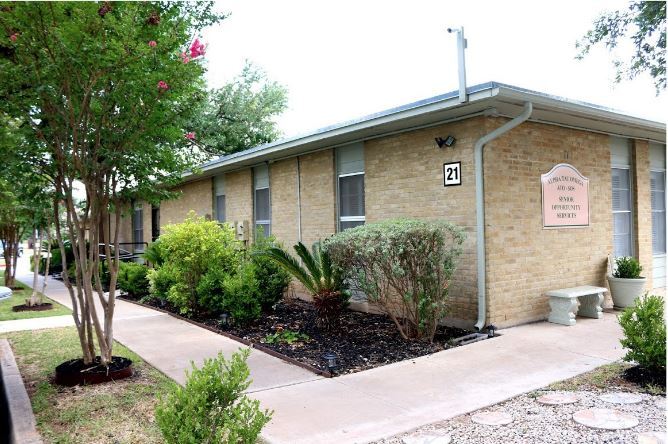 Roseville Apartments in San Antonio, TX - Building Photo