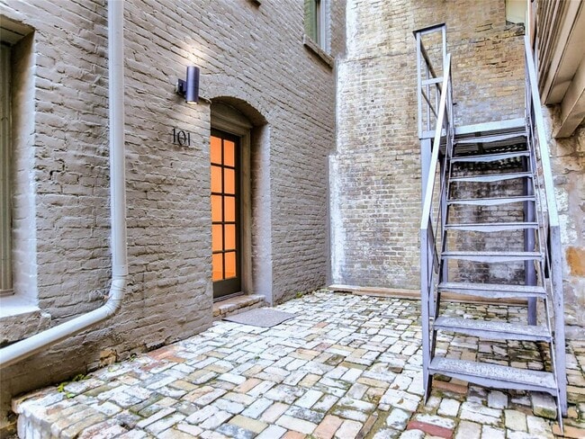 702 San Antonio St in Austin, TX - Building Photo - Building Photo