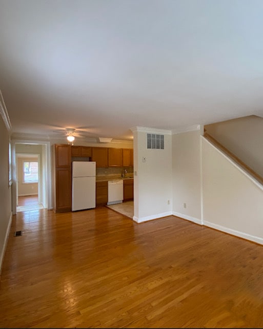 property at 631 N Nelson St