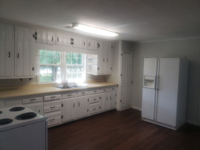 3267 US Hwy 27 in Carrollton, GA - Building Photo - Building Photo