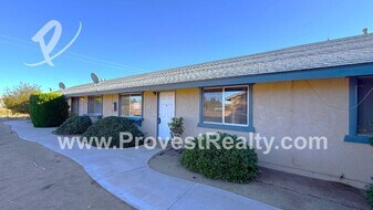15515 Rancherias Rd in Apple Valley, CA - Building Photo