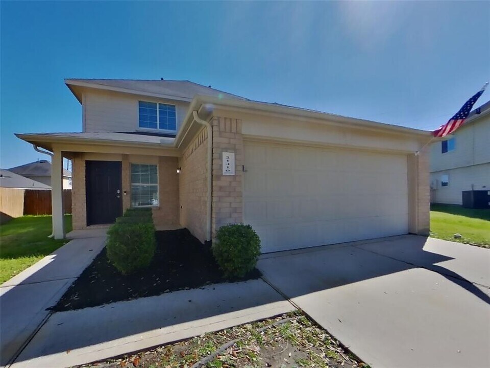 21410 Jamals Way in Houston, TX - Building Photo