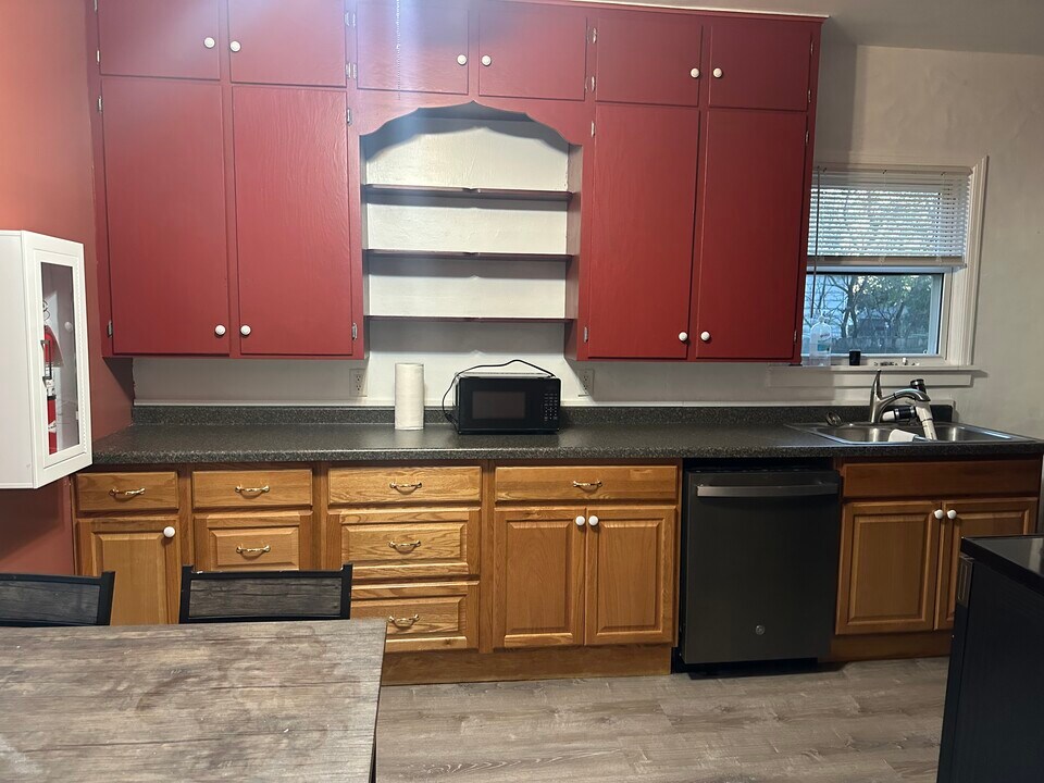 161 17th St N in Wisconsin Rapids, WI - Building Photo