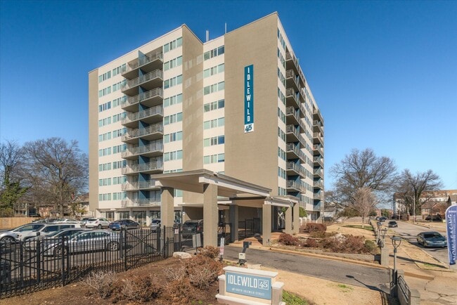 Idlewild 45 in Memphis, TN - Foto de edificio - Building Photo