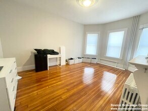 159 Boston St, Unit 1 in Boston, MA - Building Photo - Building Photo