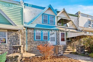 425 Timberlake Rd in Upper Darby Township, PA - Building Photo