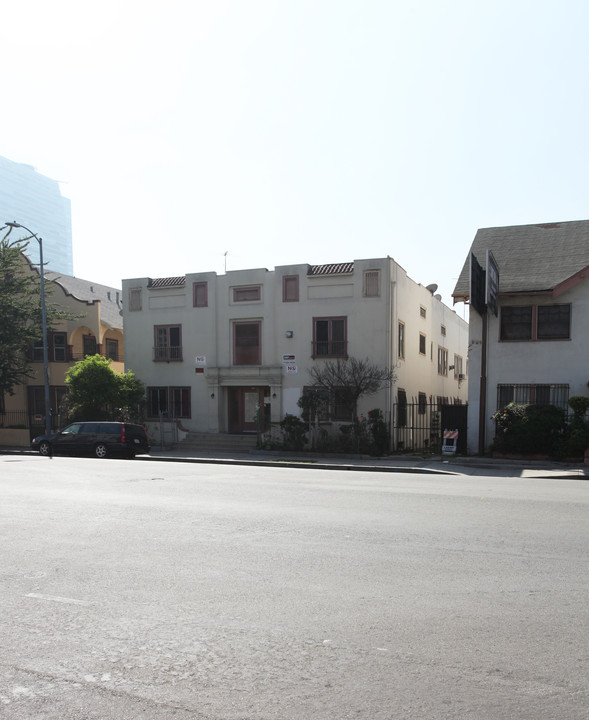 1224 W 8th St in Los Angeles, CA - Building Photo
