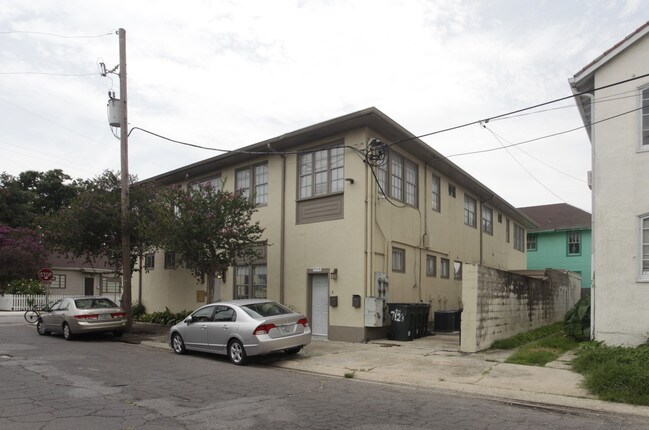 2801-2807 Broadway St in New Orleans, LA - Foto de edificio - Building Photo