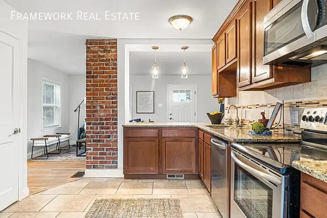 property at 3150 Fillmore St
