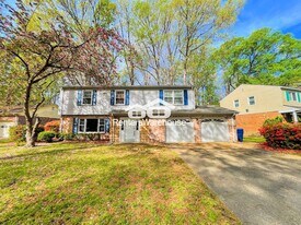 6344 Chestnut Hill Rd in Virginia Beach, VA - Building Photo