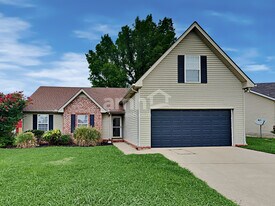 1238 Dalmally Dr in Murfreesboro, TN - Building Photo