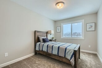 2102 Cleveland Ln S in Cambridge, MN - Building Photo - Building Photo