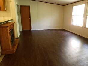 45 Rich Dr in Whittier, NC - Building Photo - Building Photo